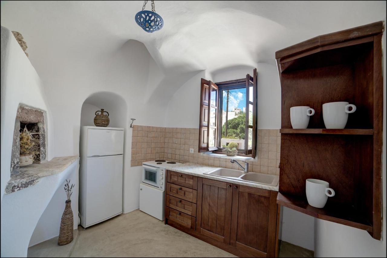 Guest House Kalitsi Santorini Island ภายนอก รูปภาพ